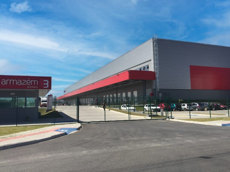 centro-logistico-pinhais-01_tratada-pichi